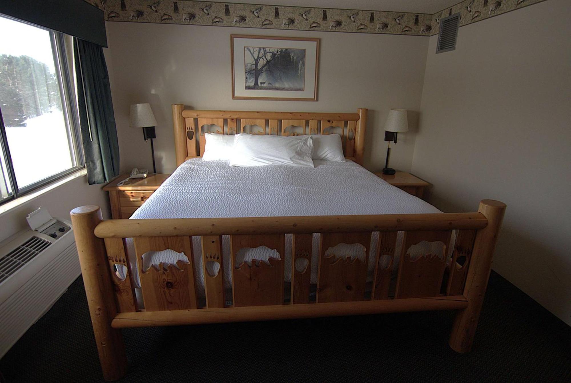 Hotel Shell Lodge, A Travelodge By Wyndham Shell Lake